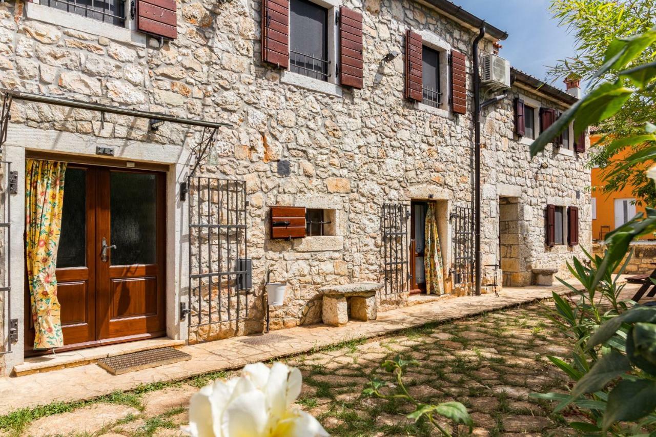 Old Istrian Home Martina Porec Exterior photo